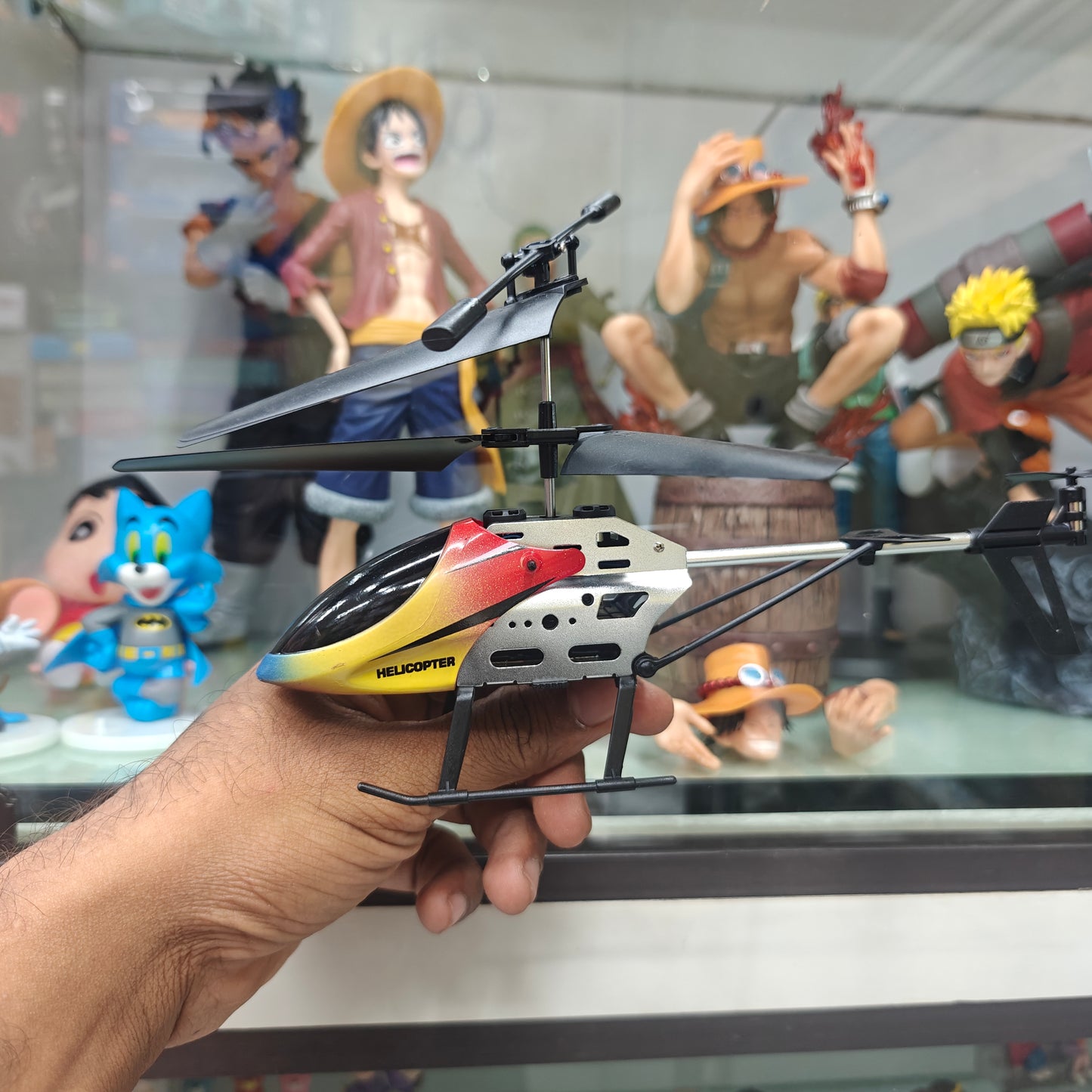 RC HELICOPTER