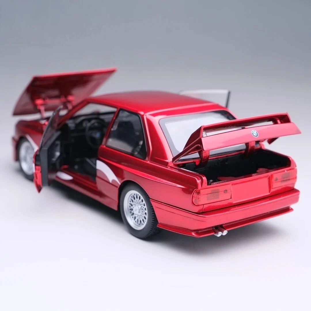 BMW M3 E30 (1:24 SCALE)