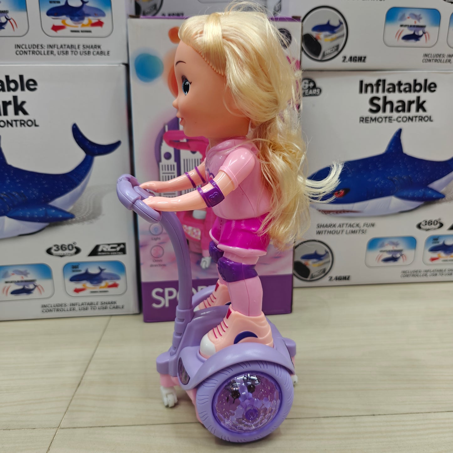 GIRL BALANCE CAR