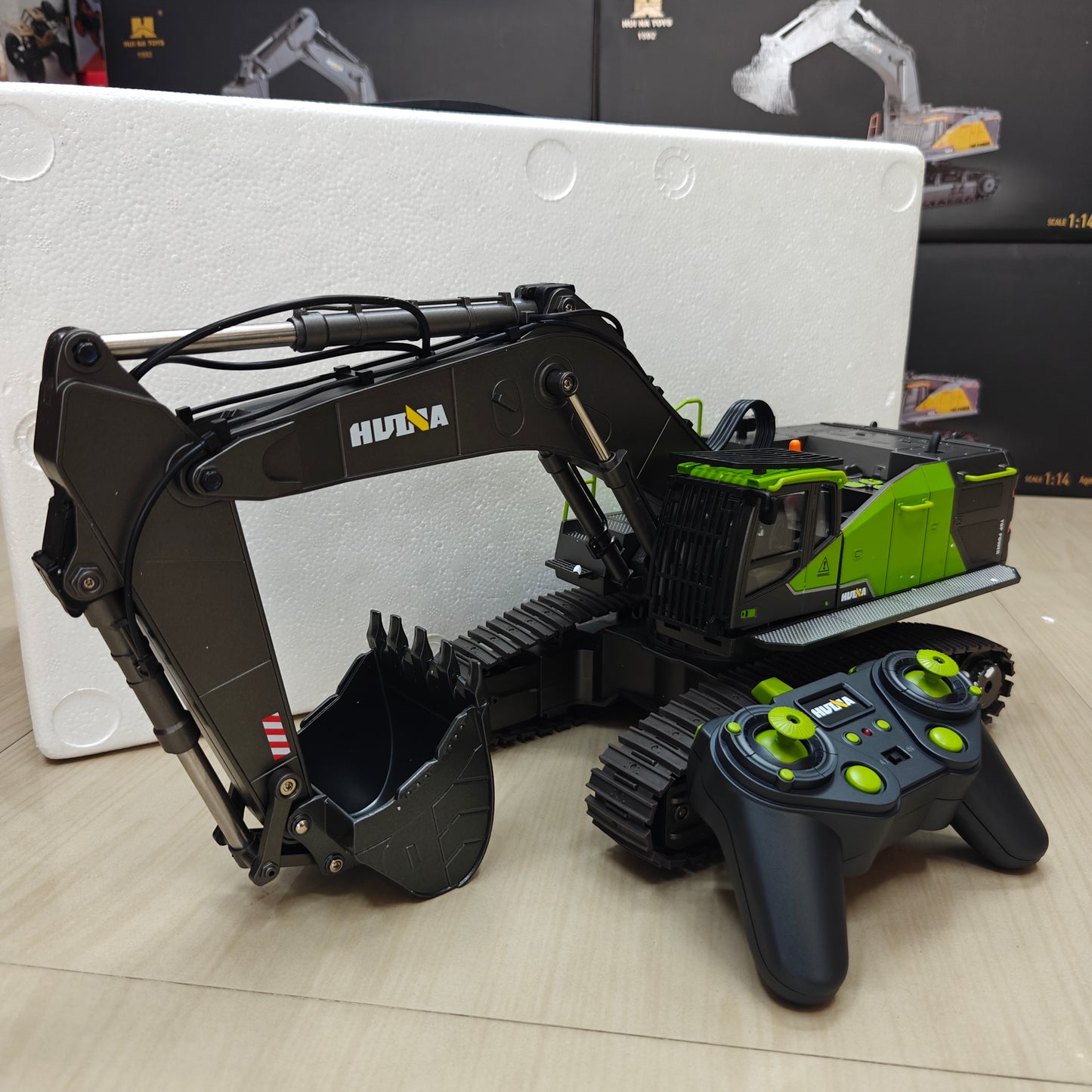Huina 1593 RC Excavator (2026 Model)