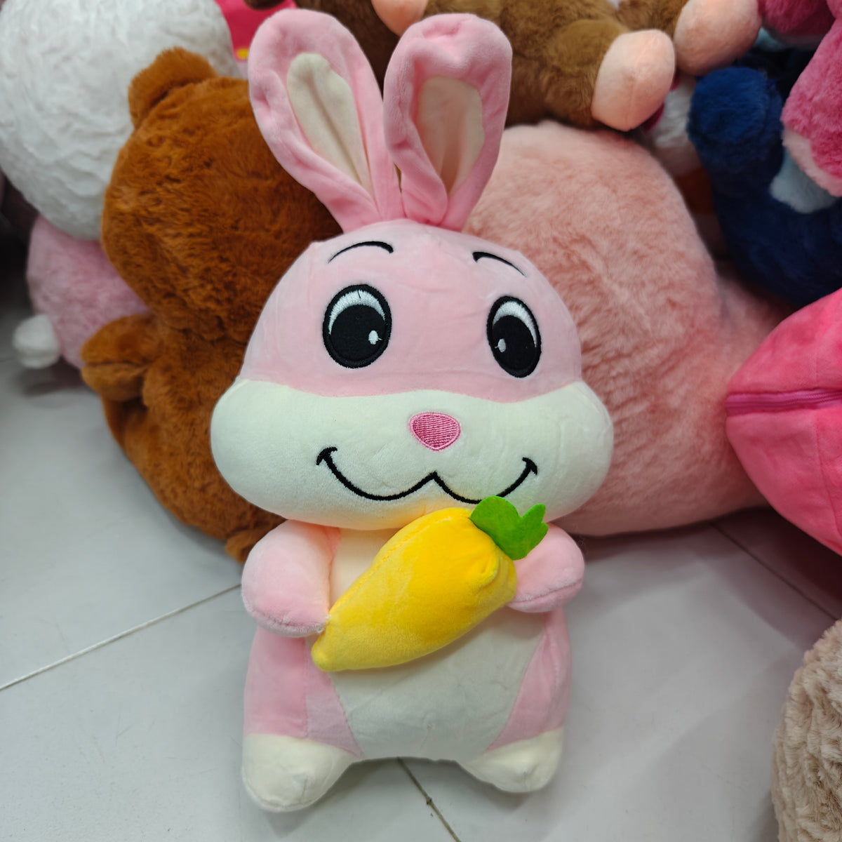 35CM CARROT BUNNY