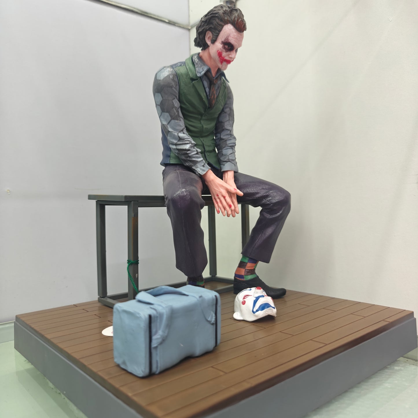 30CM JOKER FIGURE