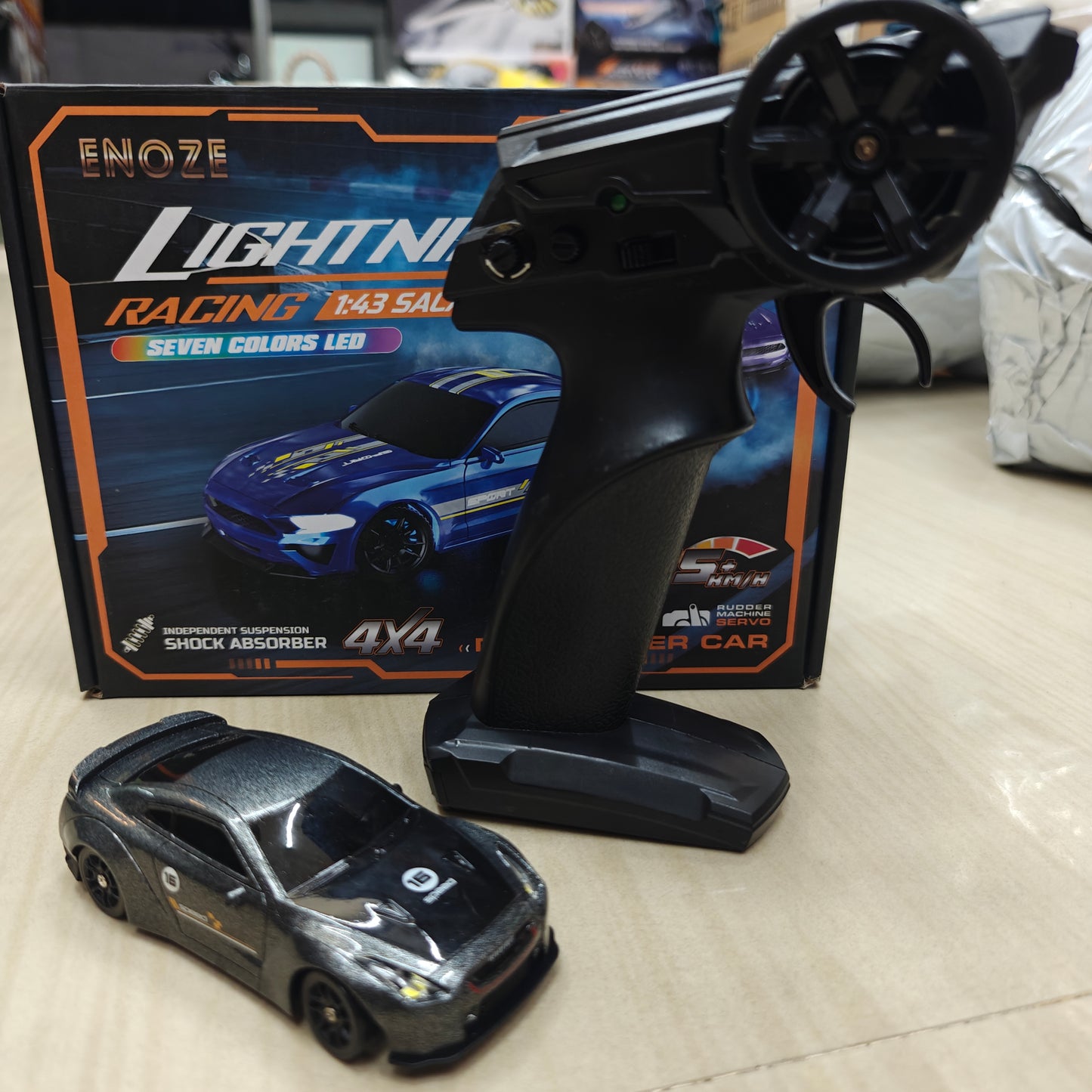 ENOZE 1:43 MINI RC DRIFT CAR LIGHTNING RACING