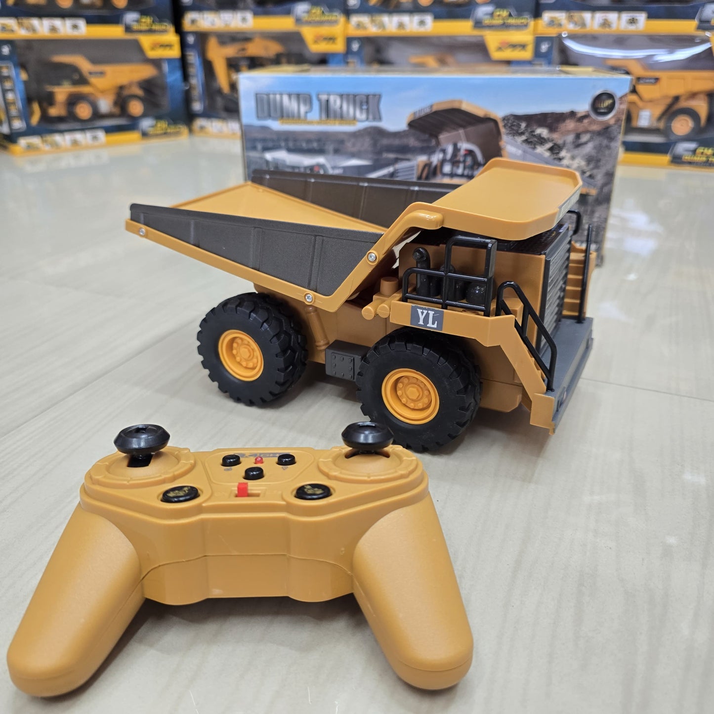 1/24 Metal RC Truck Toy 9-Channel Remote Control Construction Vehicle Dumping Truck with Lights & Sounds, 2.4GHz Rechargeable Toy for Kids