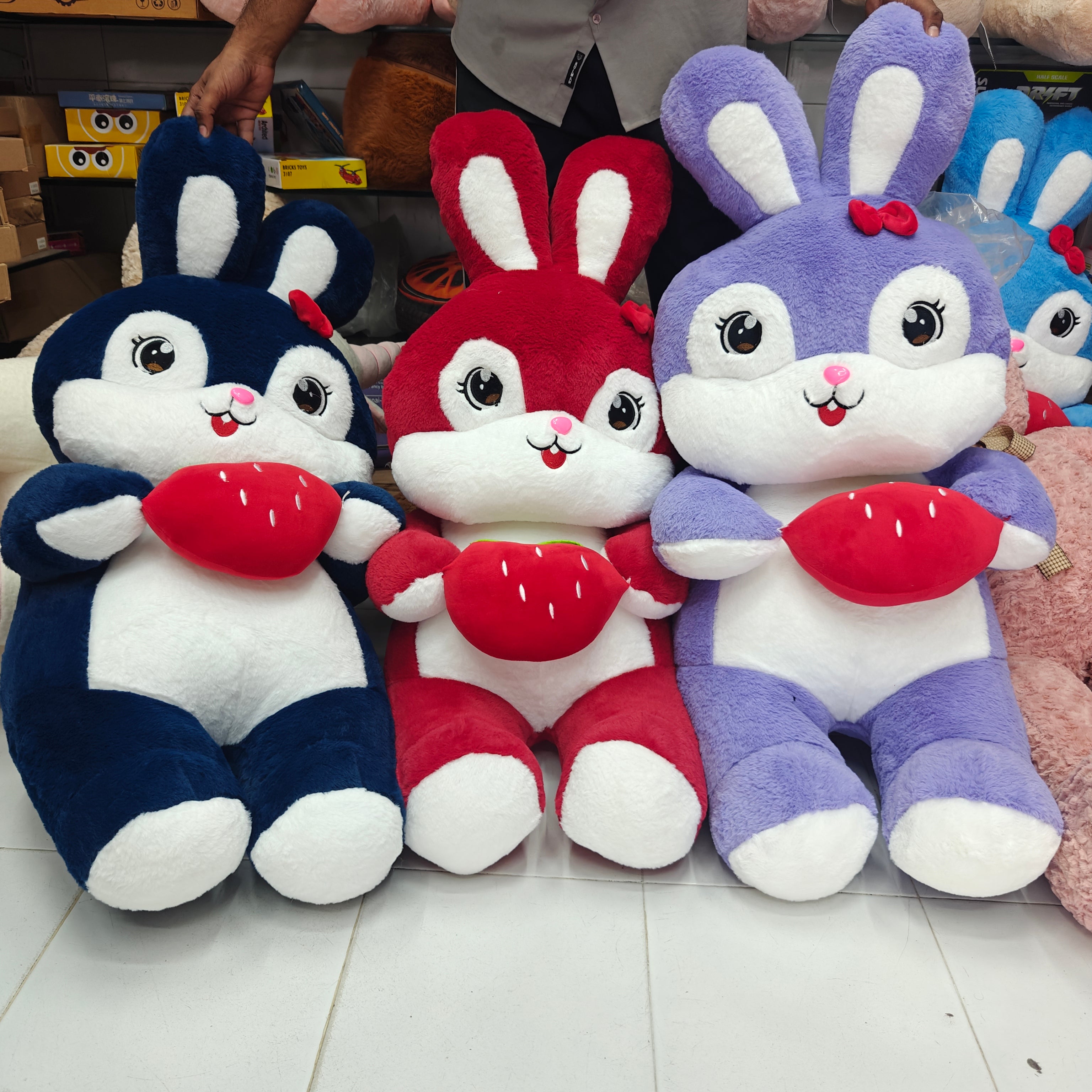 110CM STRAWBERRY BUNNY – Bommaikadai78