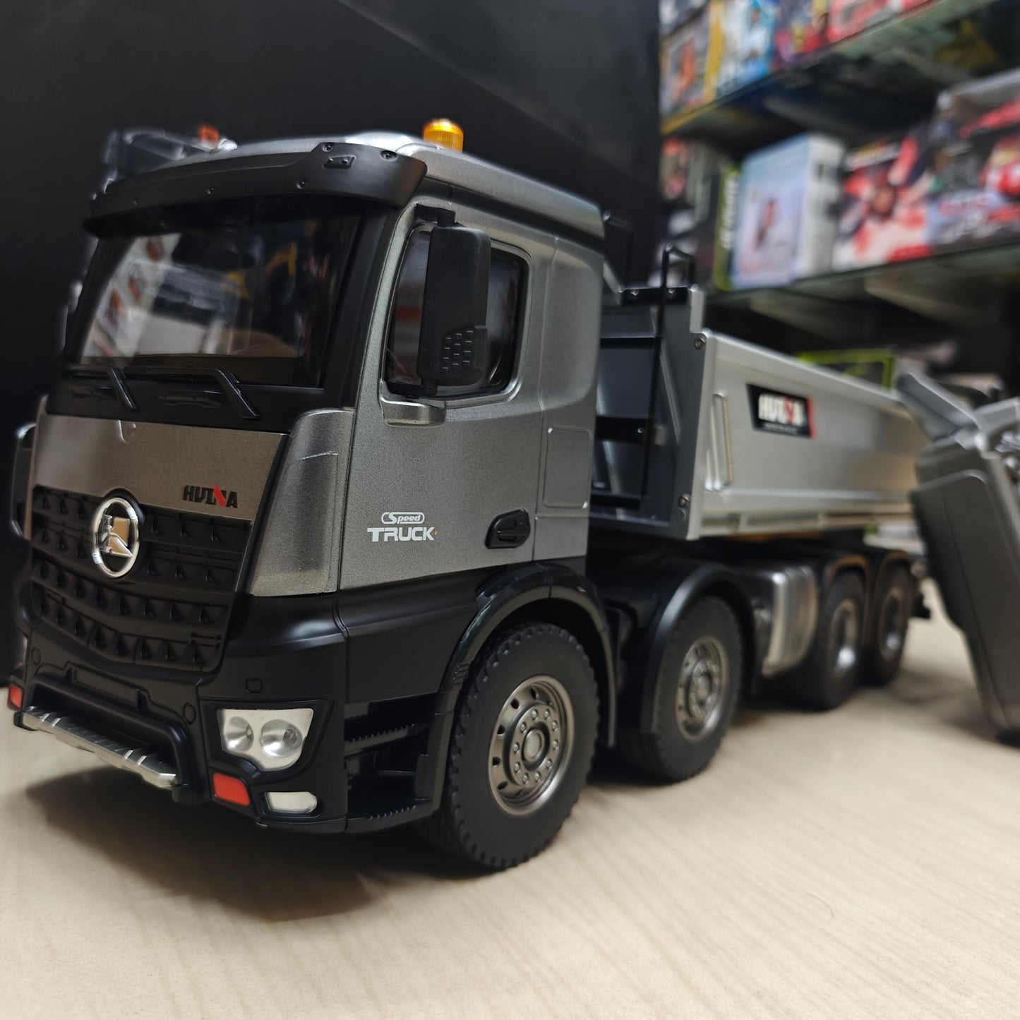 HUINA 1536 PRO RC Dump Truck