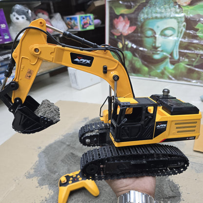 11 CHANNEL XMK EXCAVATOR (BIG)