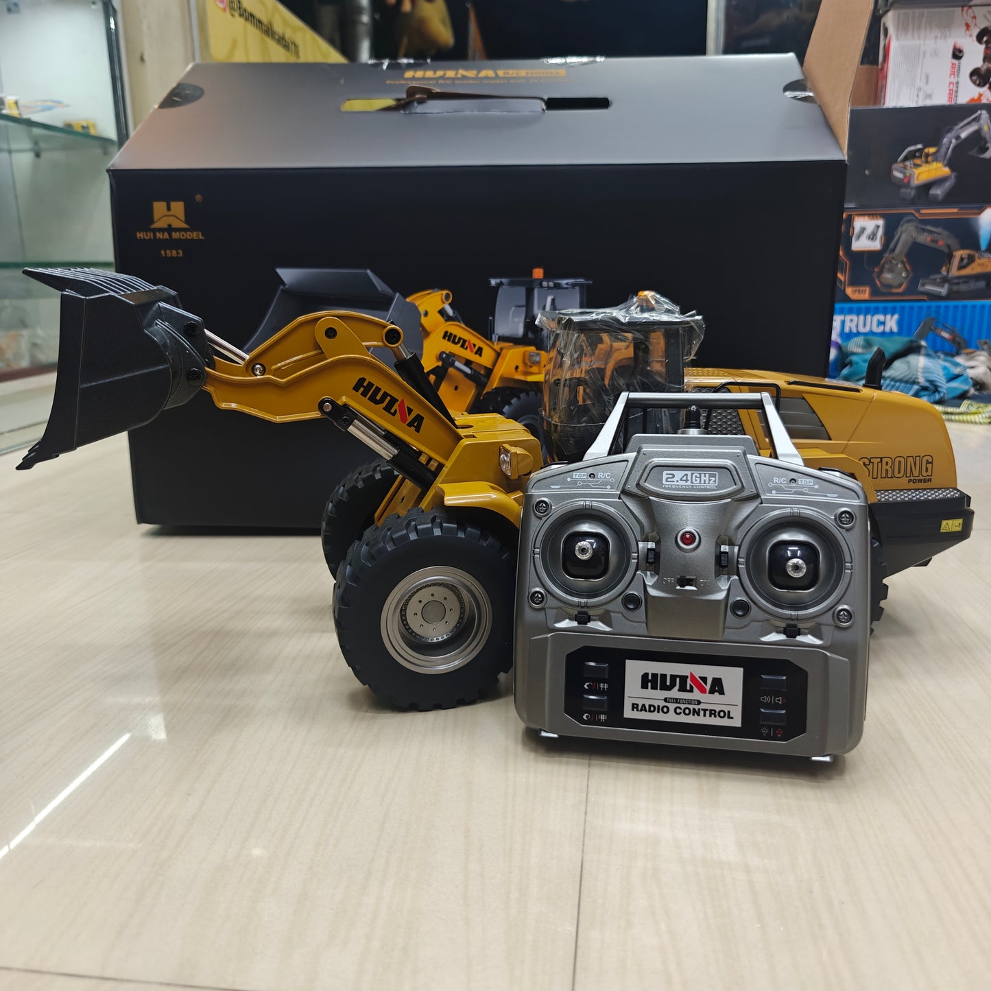 Huina 1583 1:14 RC Metal Wheel loader (2026 Model)
